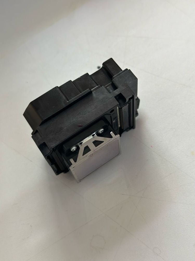 Продам печатную голову Epson TX800