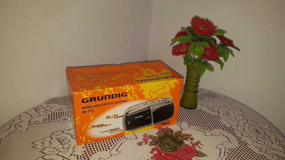 Radio casetofon Grundig RR275 nou la cutie (Germania)