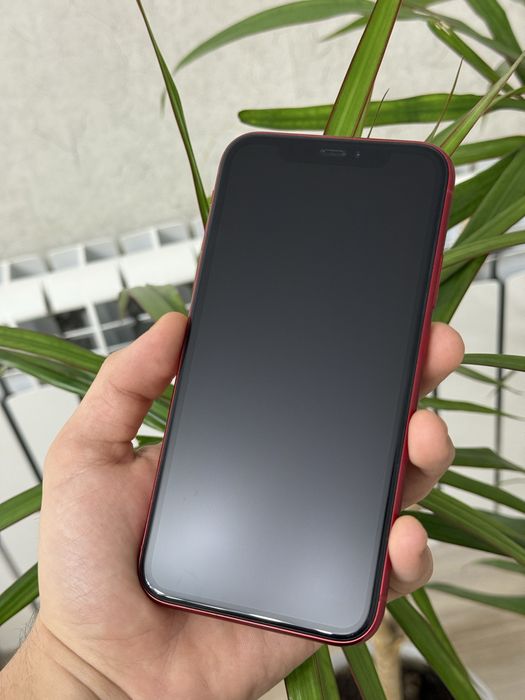 Продам Айфон Xr 128 гб