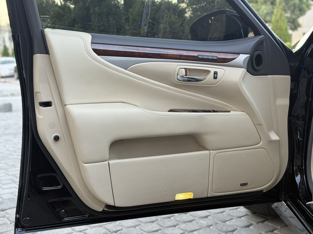 Lexus LS 460 Long  2017
