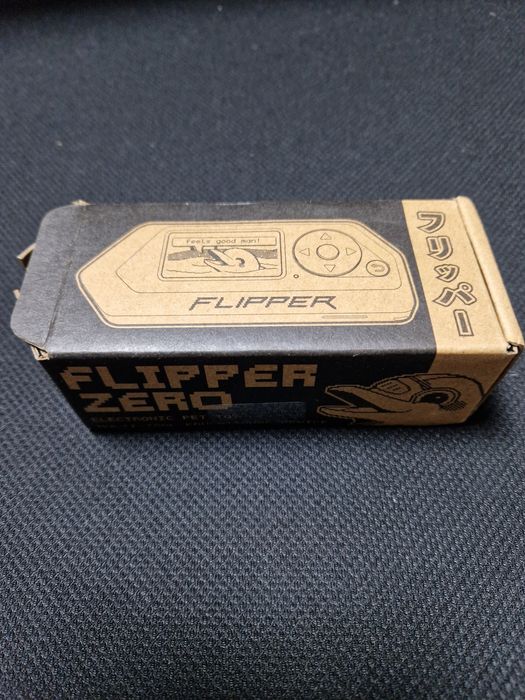 Vând Flipper Zero NOU