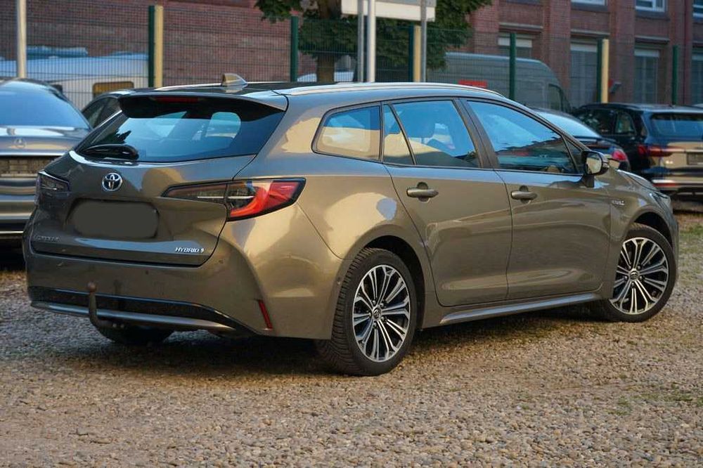 Inchirieri auto Bucuresti - Masina Toyota Corolla de inchiriat