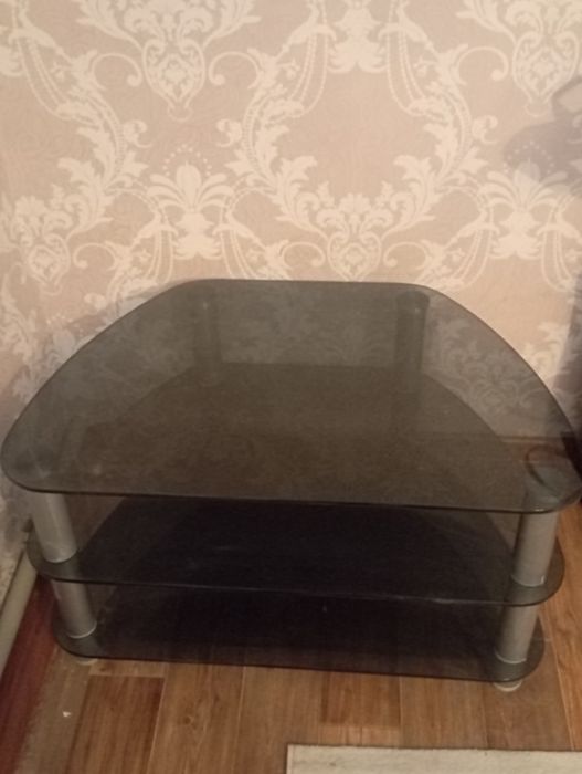 Продаётся подставка стекло