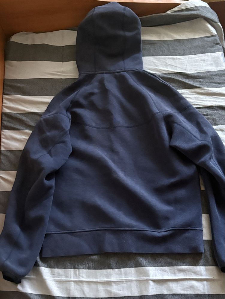 Nike tech fleece тъмно син