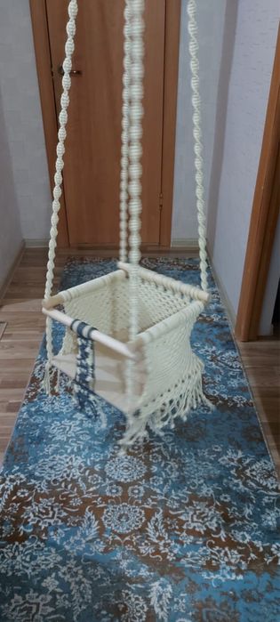 Десткая качеля по технике макраме