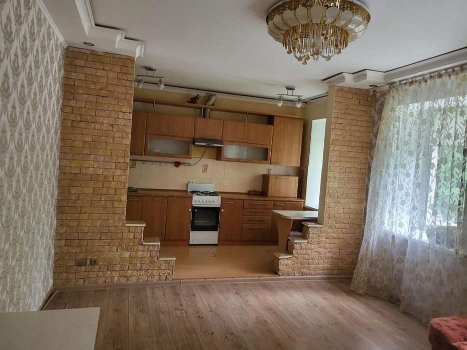 Продам 2хком квартиру район Атлантиды.