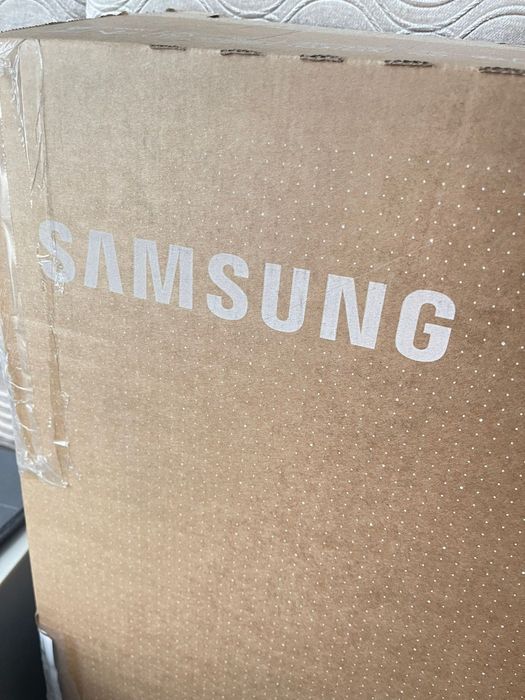 Televizor Samsung Smart DU7100