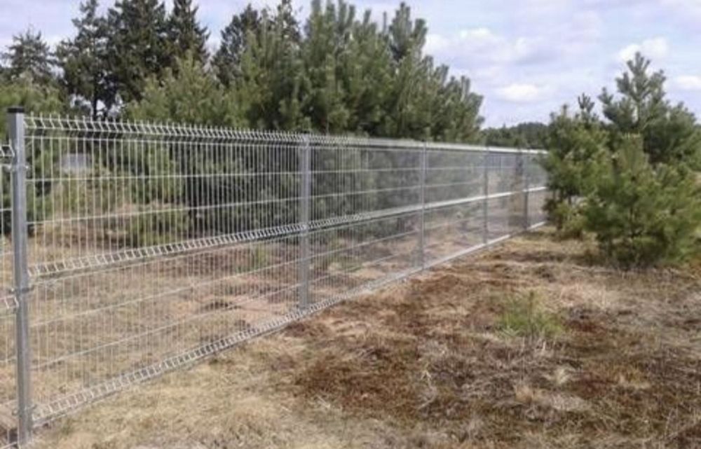 Garduri diferite modele