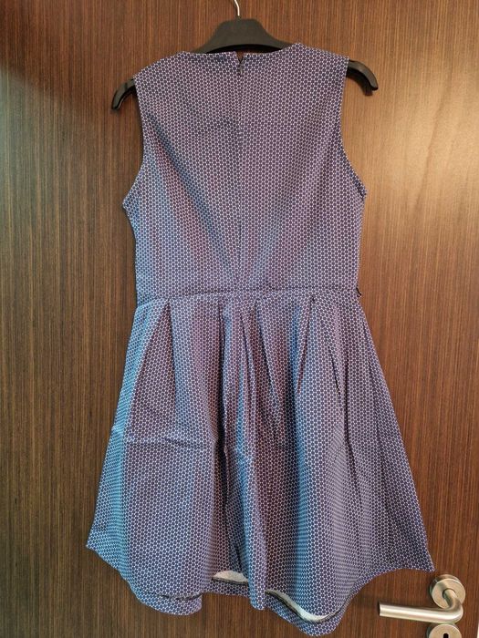 Vand rochie de vara cu buline