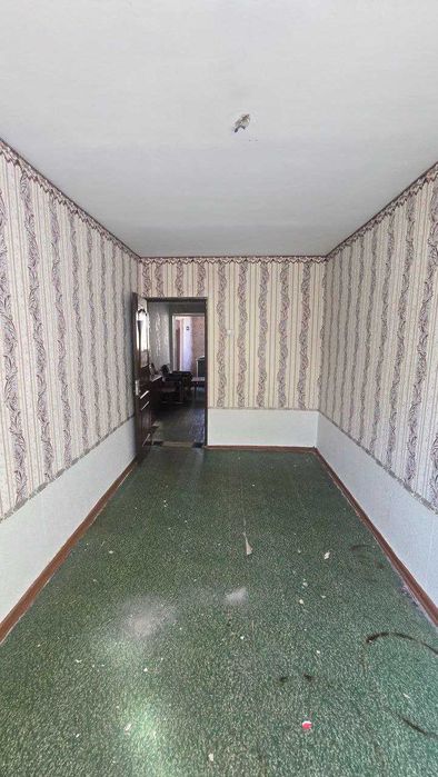 Метро Новза 2/4/5. Кирпичный дом, 2х6