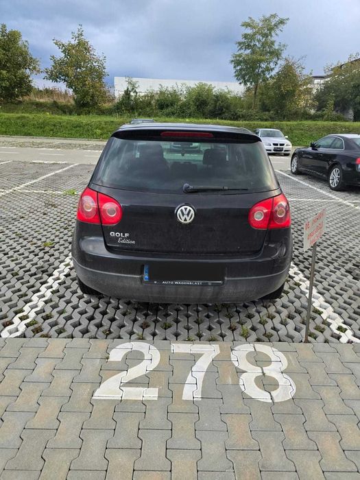 Volkswagen Golf 5 1.6 Benzina