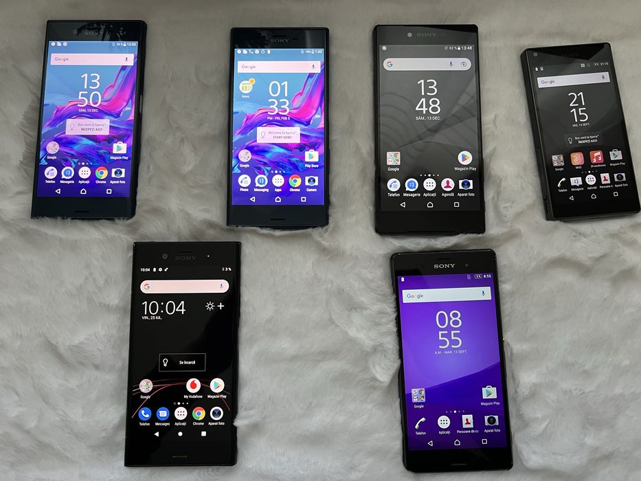 Vand telefoanea Sony citeste descrierea