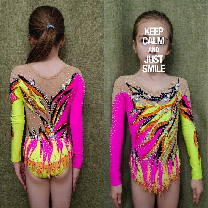 Продам гимнастический купальник