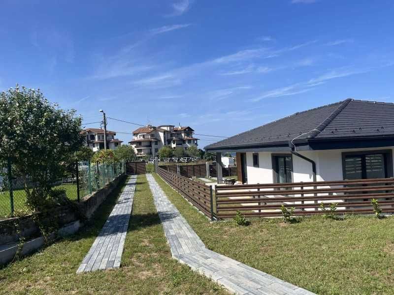 Продава се Къща в с. Синеморец, Област Бургас - 151 кв.м за 2252 €/кв.м - Снимка #8