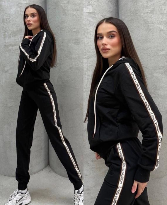 Дамаки спортни екипи