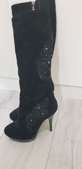 Женские  сапоги 35 го размера