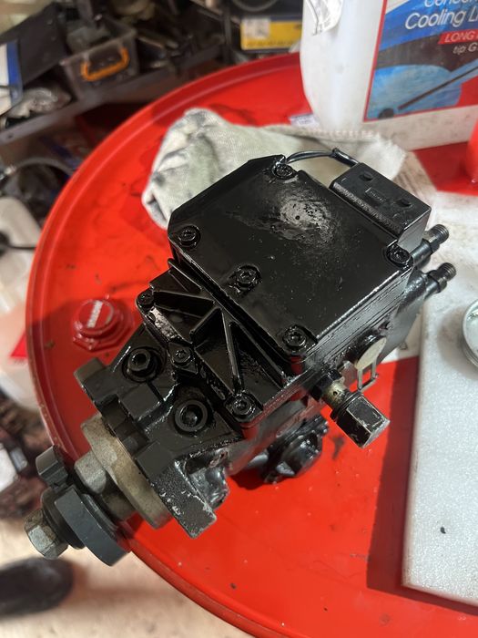 Pompa injectie utilaj buldoexcavator Perkins CAT Class SISU AGCO FENDT