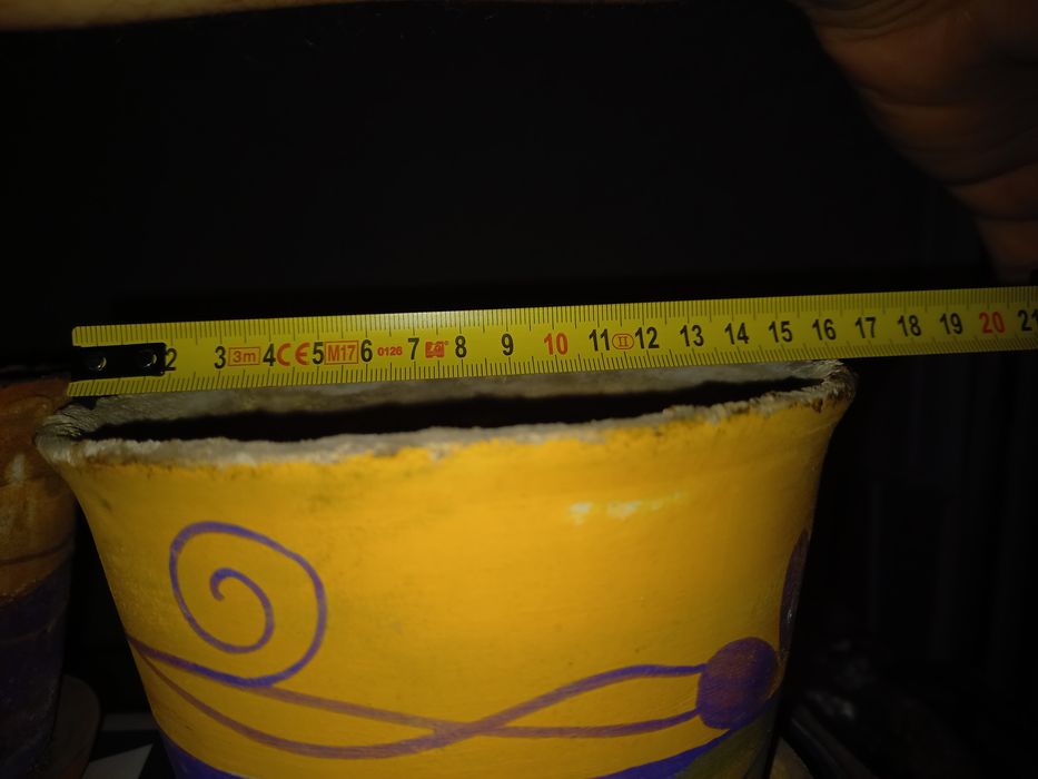 Саксия за цветя ръчно рисувана