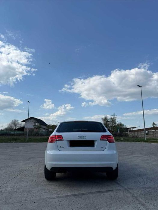 Audi A3 / 1.8 TFSI / Sportback / S Line