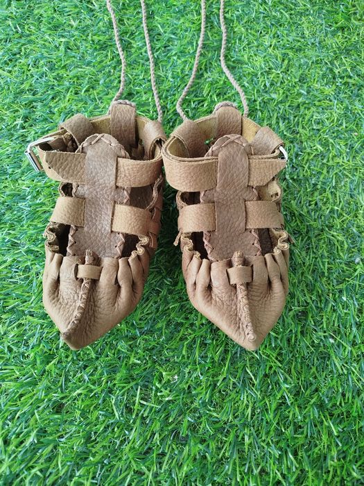 Сувенирани цървули от естествена кожа