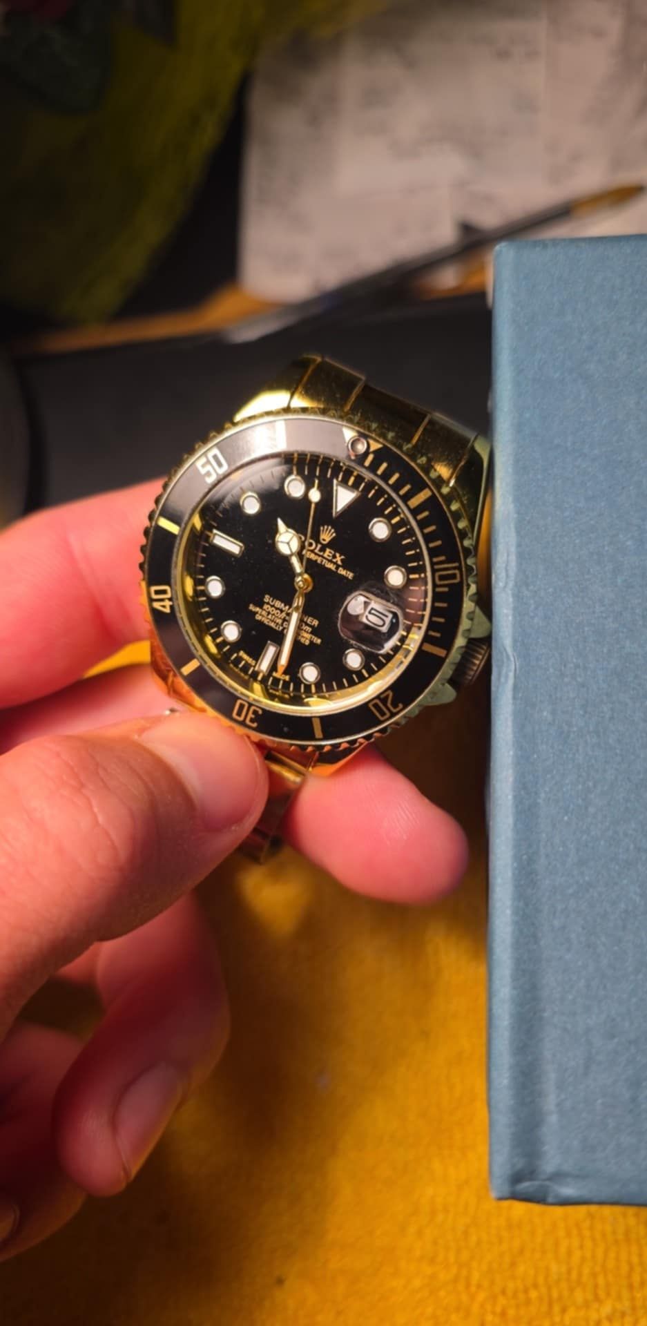 Vând Rolex Submariner