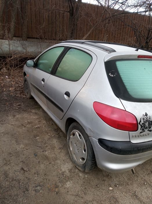 Vând Peugeot 206 1.4
