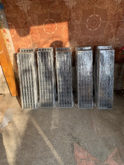 Trepte zincate gretare zincate