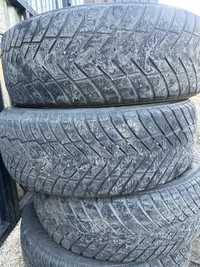 Продам шины зимние 225/60R17