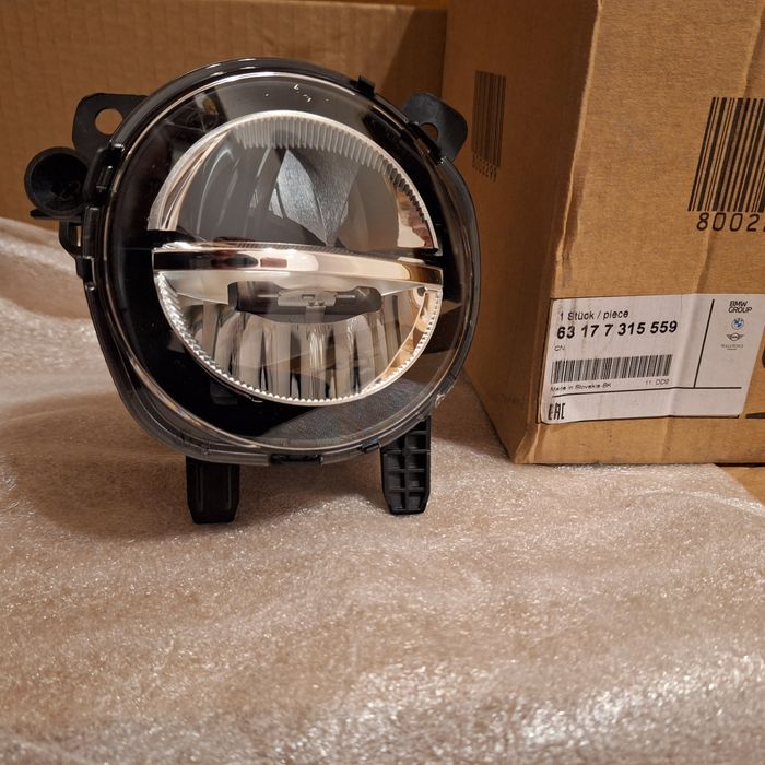 Proiector stanga led BMW