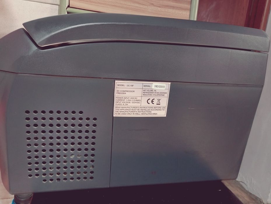 Volltop DC-15F, este o lada frigorifica portabila dotata cu compresor