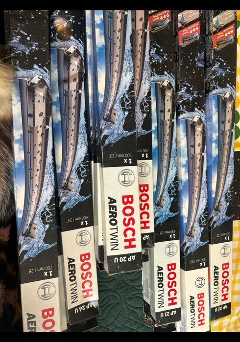 Set 2 stergatoare (ambalate individual) Bosch Aero Twin, 700mm, Ap28U