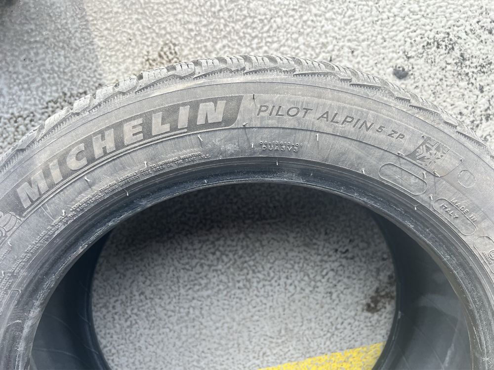 Cauciucuri iarna Michelin Pilot Alpin 5 225 / 50 / 17 / 98 H