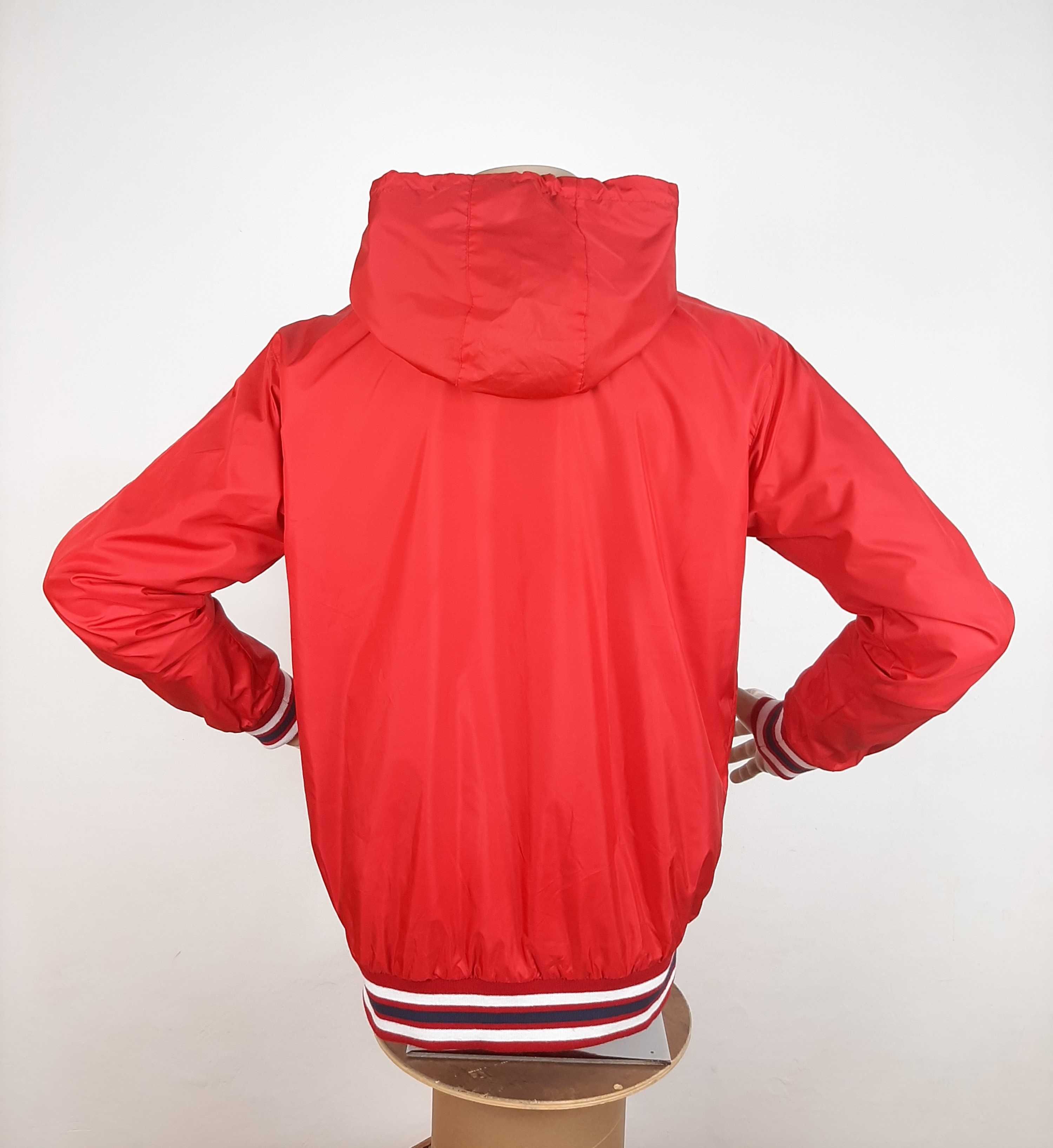 FC Liverpool Anorak - Оригинално мъжко тънко яке размер S-M