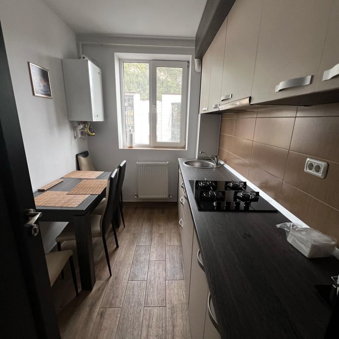 Apartament de inchiriat!