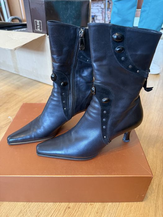 Продам сапоги производство Италия