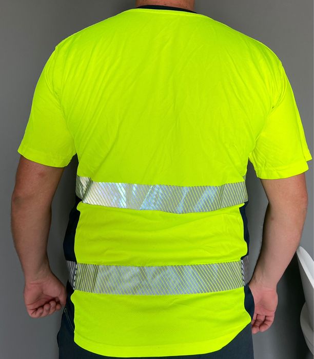 Salopete haine de munca second hand tricouri pantaloni