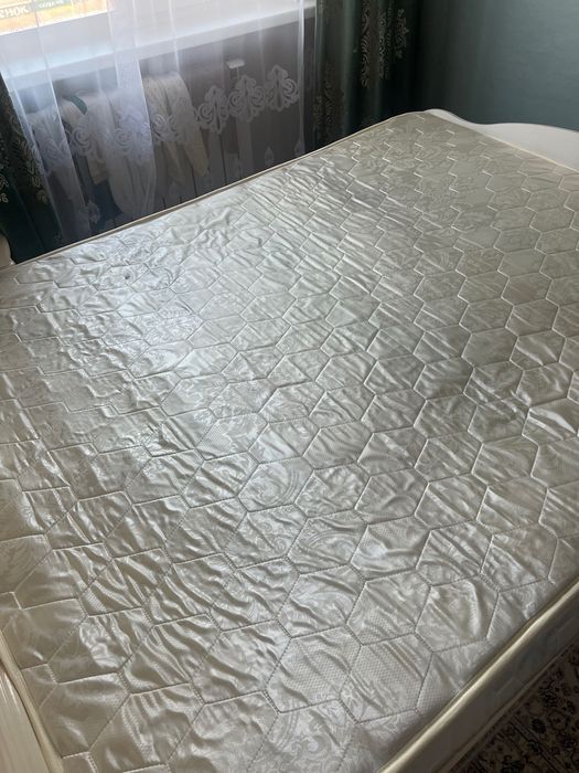 Продам хороший матрас 160*200см