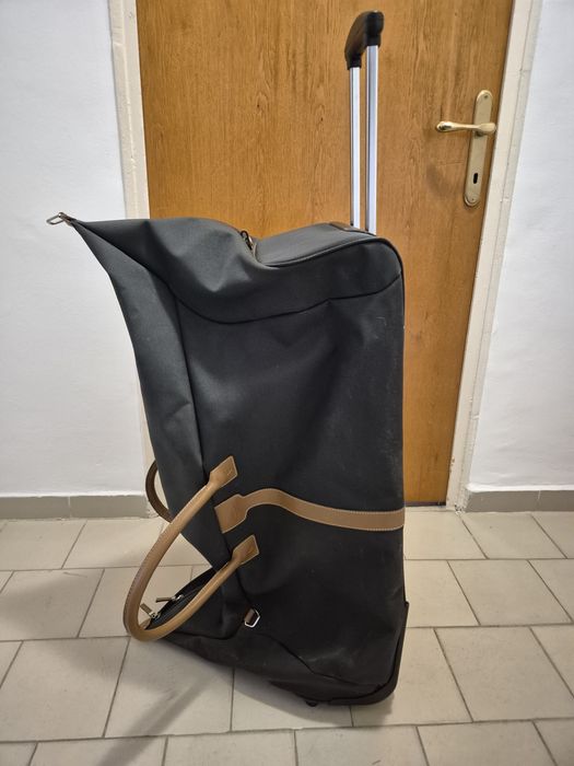 Vand geanta/troler Samsonite, marime 77×50×40 cm, in stare perfecta
