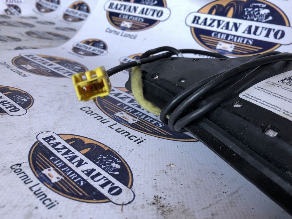 airbag scaun dreapta fata volkswagen touran 2012