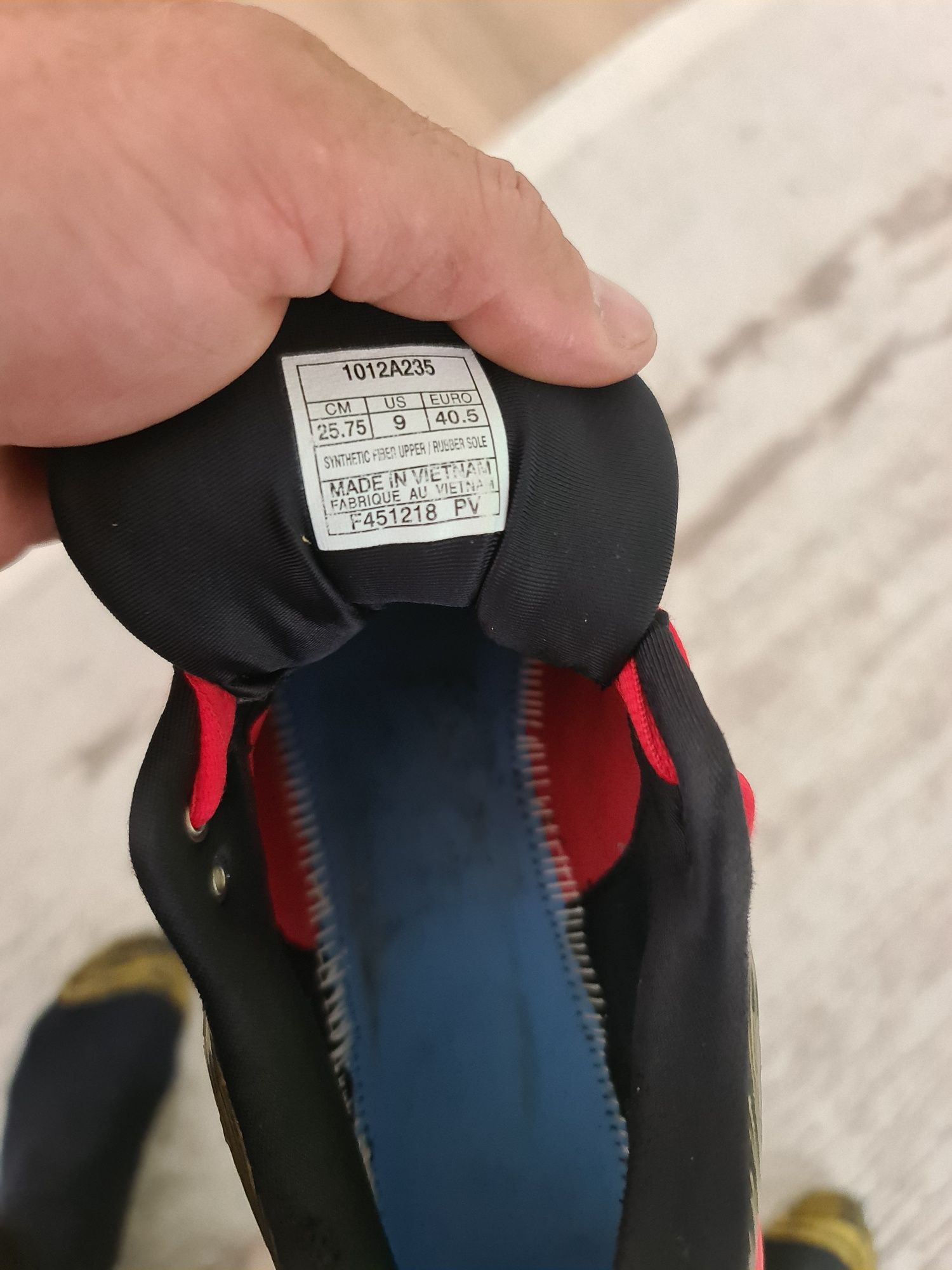 Adidasi asics gel nimbus ca sí noi