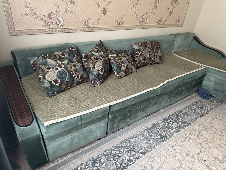 Продается Диван