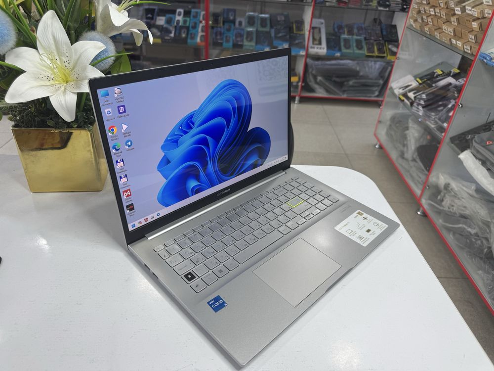 asus vivobook oled ekranlik i5-11 16/256 ssd holatlari yaxshi IT uchun