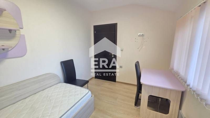 Просторен тристаен апартамент, тип Мезонет под наем, град Аксаково