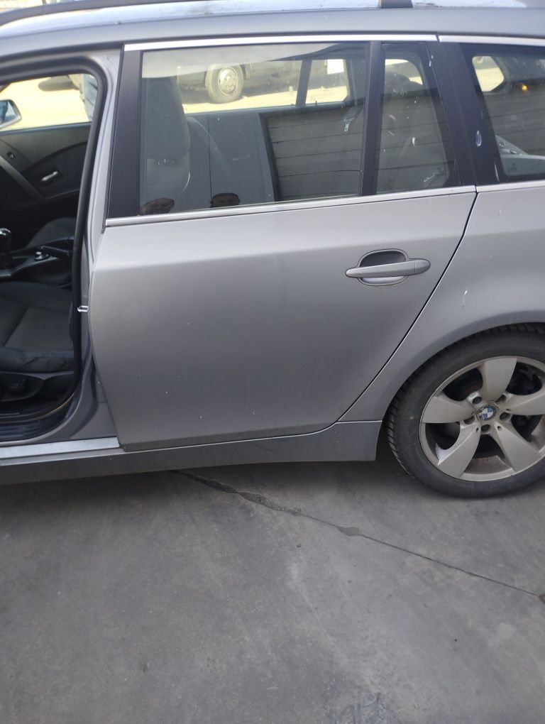 Ușa stânga dreapta BMW e61