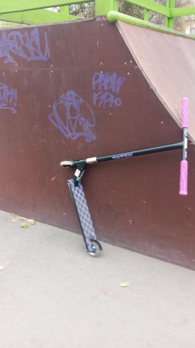 Продам самокат с декой 5.0