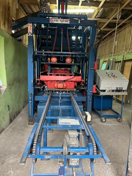 Linie producție semifabricate beton bolțari-pavaj-borduri  SPEED 700 A