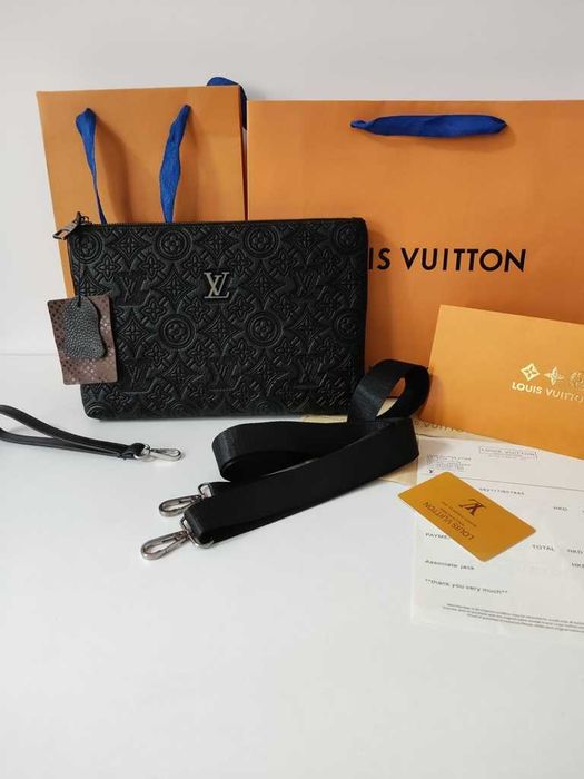 In stoc Louis Vuitton Portofel Geanta, piele 9706