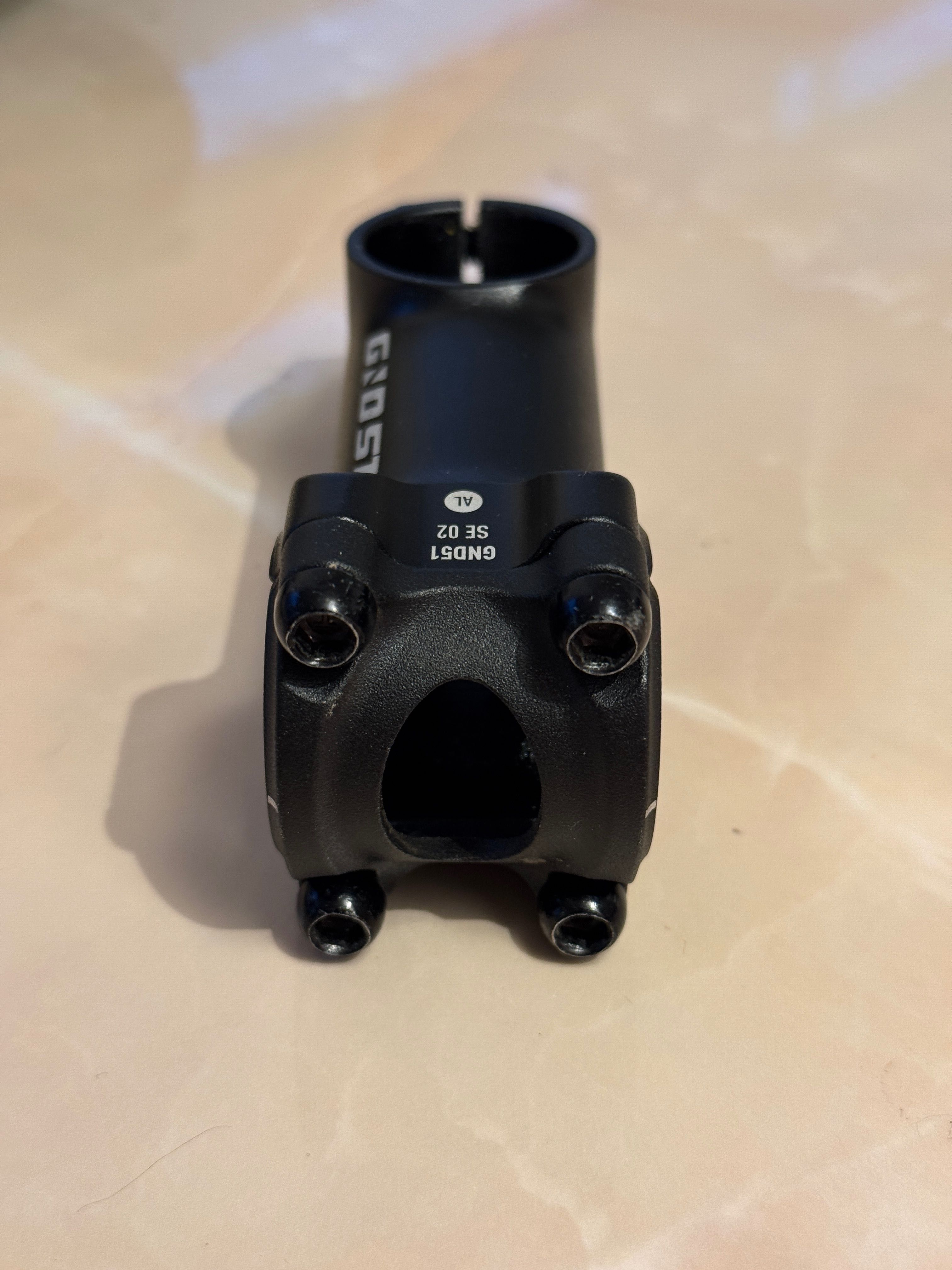 Pipa Ghost Ground Fiftyone de MTB (31.8mm, 75mm, 1-1/8”)