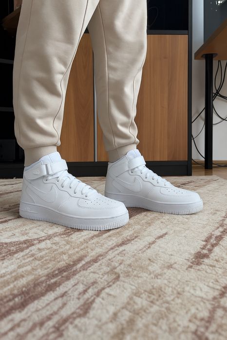 Vand Nike Air Force 1 mărimea 40,41,42,43