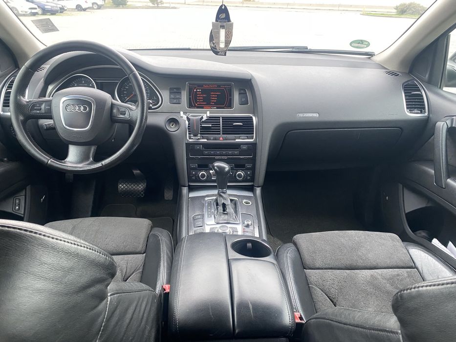 Vând sau Schimb Audi Q7 Quattro 3.0 tdi